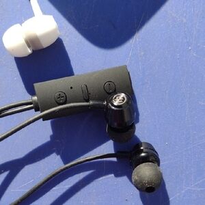 Omen Wicked Audio Hi Fi Black Wireless Bluetooth Headphones